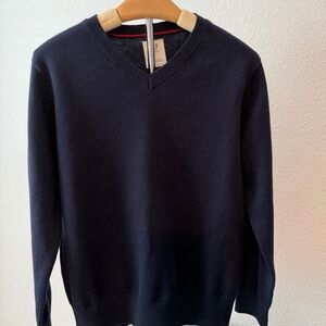 New Gap SZ 6/7 Boy’s V Neck Sweater